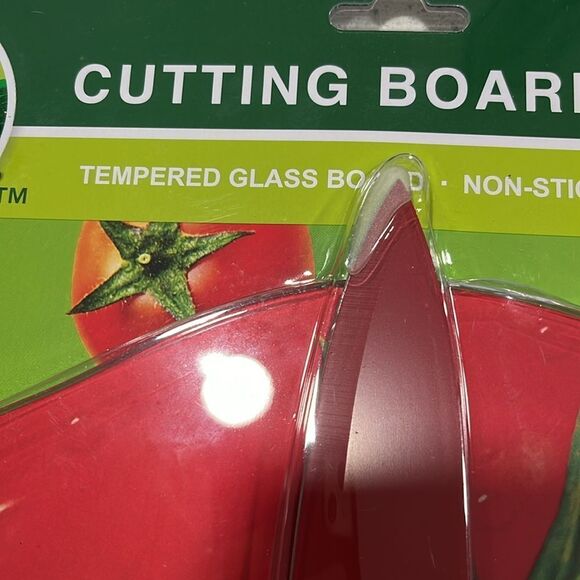 Green Giant Tomato Cutting Board Set Tempered Glass Great Gift - Picture 2 of 7